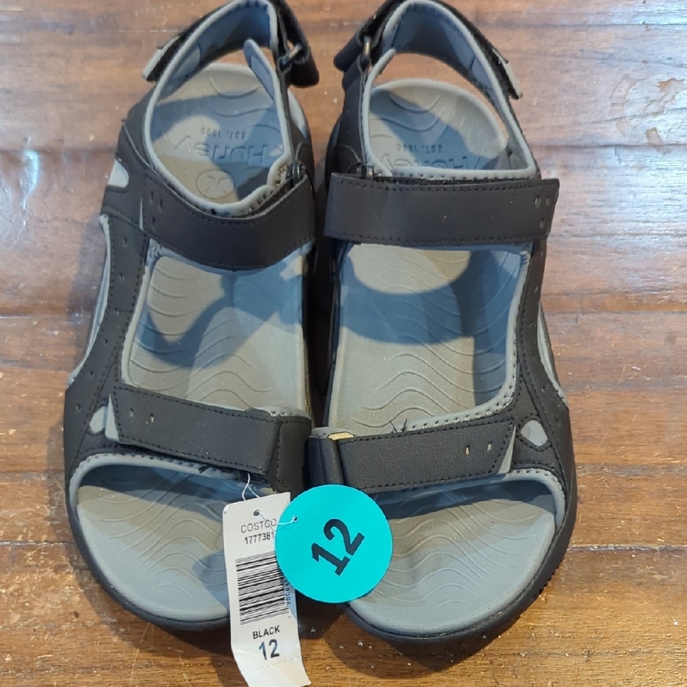 Hurley Black Sandals with Adjustable Straps and Sturdy Sole